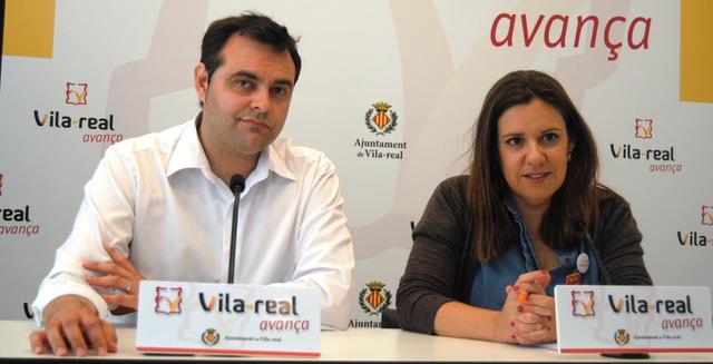 lvaro i Ochando presenten els nous serveis al centre cvic Maria de Luna