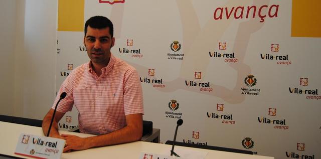 lvaro Escorihuela presenta l'oficina d'informaci sobre l'accs universal a la sanitat pblica
