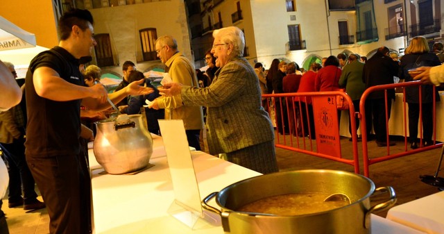Concurso y degustacin popular de olla de la Plana de las VI Jornadas Gastronmicas