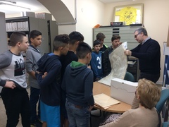 Visita d'alumnes del Francesc Trrega a l'Arxiu