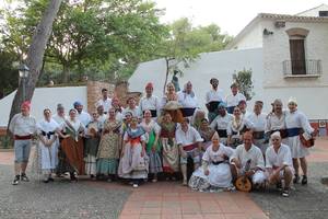 Ball Tradicional amb el "Grup de Danses El Raval"