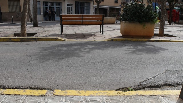 Rampa de discapacitados en la calle Valencia