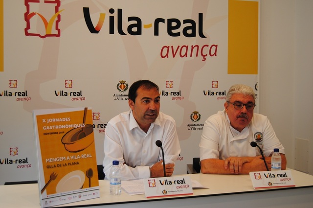El regidor d'Economia, Xus Madrigal, i el president de l'Associaci Gastronmica, Ximo Abril