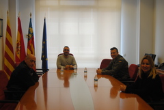 El Ejrcito colabora con la Polica Local y Nacional en la vigilancia de zonas industriales y agrcolas durante el estado de alarma 