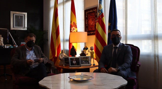 Reuni de l'alcalde amb el director general d'FP, Manuel Gomicia