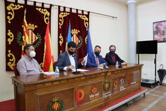 Signatura del conveni per la seu provincial del Fons Valenci per la Solidaritat