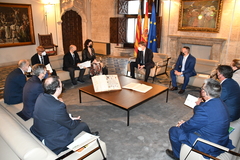 Recepci del president del Consell, Ximo Puig, a l'alcalde i representants de Vila-real_2