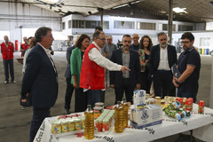 Visita y acto de reconocimiento a la Cooperativa por su colaboracin en el programa de alimentos de Cruz Roja