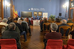 Mesa redonda de la asociacin Socarrats sobre el estado del valenciano_1