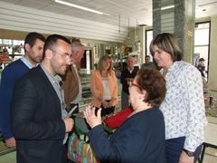 La campaa 'L'alcalde al barri' traslada durante todo el da el despacho de alcalda al barrio de El Pilar _4