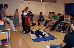 Classes de primers auxilis a l'IES Miralcamp_1