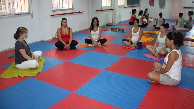 Clases de preparacin al parto en la Casa de la Dona