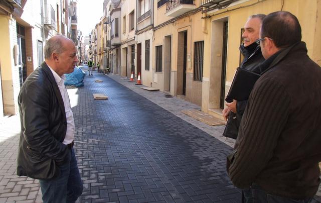 El concejal Francisco Valverde visita los trabajos de remodelacin de la calle Padre Espuig_2