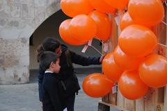 Promocin de la II Feria Citrcola en la plaza de la Vila