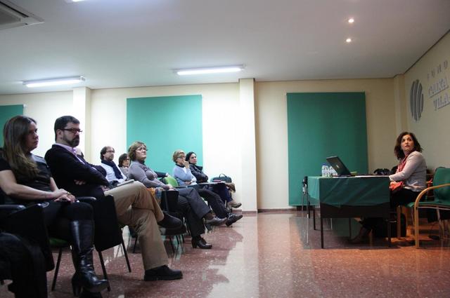 Mesa redonda sobre la brecha salarial de gnero