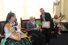 Homenaje al hombre y la mujer de m�s edad de Vila-real
