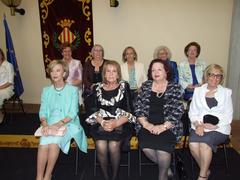 Homenaje a la reina y damas de 1964 y 1989_1