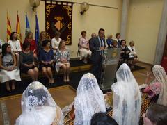 Homenaje a la reina y damas de 1964 y 1989_4