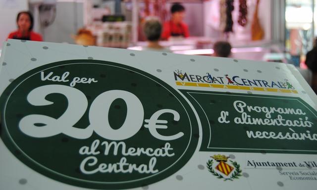 Serveis Socials entrega 6.000 euros ms en xecs de compra a les entitats socials i incorpora els productes del Mercat Central 