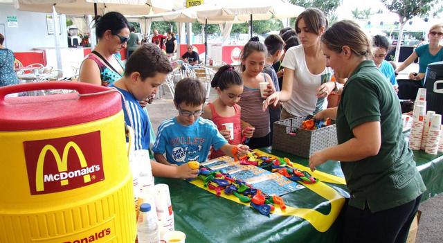 Fiesta infantil en el Recinte de la Marxa. Fiestas de la Mare de Du de Grcia 2014_3