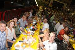 V Cena de vecinos. Fiestas de la Mare de Du de Grcia 2014