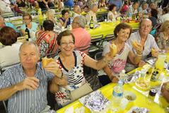 V Cena de vecinos. Fiestas de la Mare de Du de Grcia 2014_2