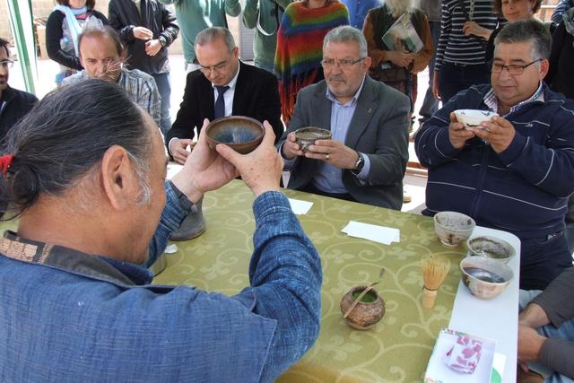 La celebraci de la cerimnia del te inaugura el forn de llenya del mestre Masakazu Kusakabe a Vila-real _3