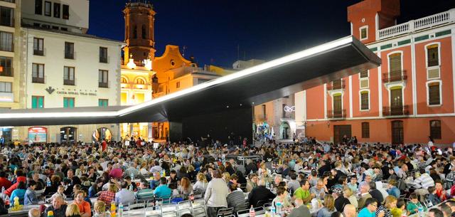 Cena de vecinos y vecinas. San Pascual 2015