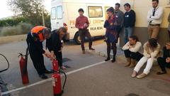 Curs d'extinci d'incendis al Laude British School_3