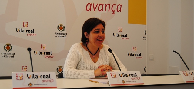 Sabina Escrig presenta los presupuestos de Servicios Sociales 2016