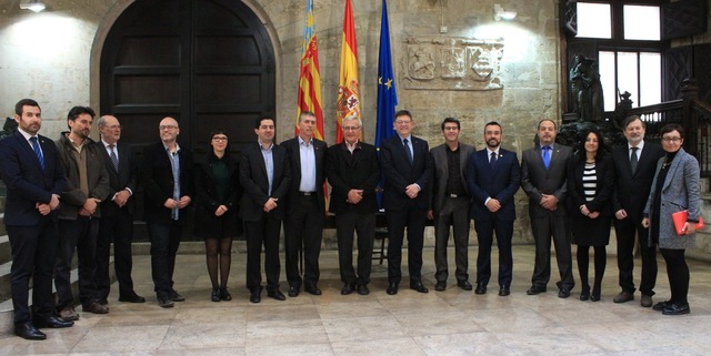 Signatura de la carta d'intencions de l'Associaci valenciana de ciutats innovadores
