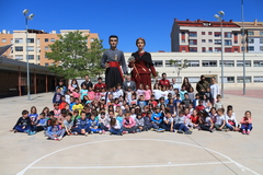 Gegants a l'Escola en Angelina Abad_2