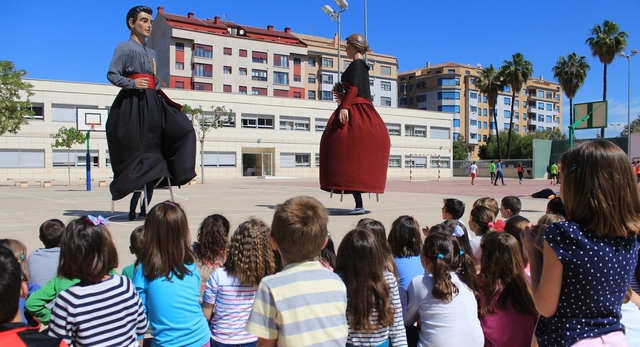 Gegants a l'Escola en Angelina Abad_3