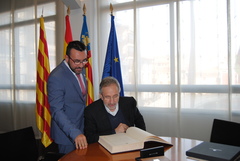 Visita de l'alcalde de Granollers, Josep Mayoral