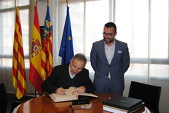 Visita de l'alcalde de Granollers, Josep Mayoral_1