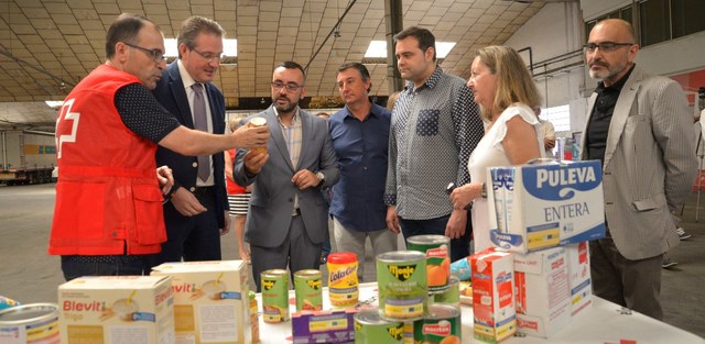 Visita al banc d'aliments de Creu Roja_2