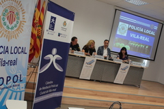 Curso de verano de la UJI de mediacin policial_1