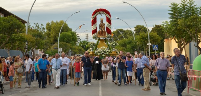 Baixada i ofrena a la Mare de Du de Grcia MDG2017