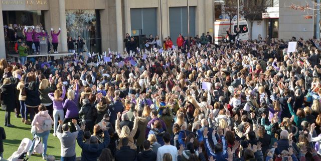 Manifestaci contra la violncia masclista i en record d'Andrea Carballo_3