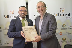 Firma del acuerdo para la organizacin de la Jornada de Jaume I