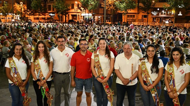 XIII Cena de vecinos MDG2018