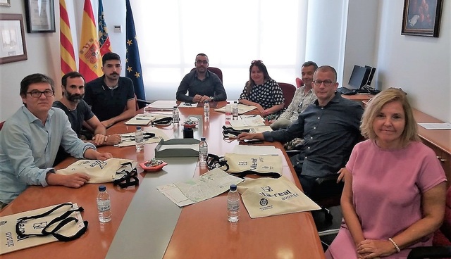 L'alcalde es reuneix amb representants de l'EASD de Valncia