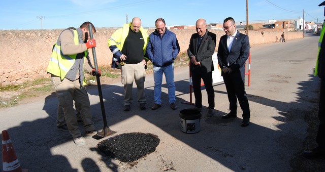 Trabajos de reparacin en caminos rurales_1