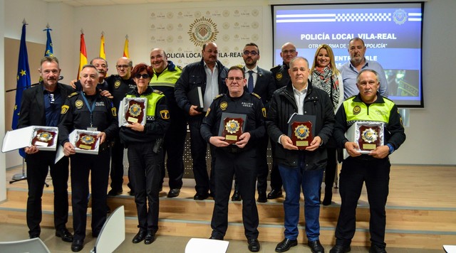Homenaje a los policías que se jubilan en 2019_1