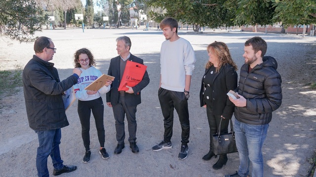 Entrega de diplomas del concurso de diseo de Vilabot