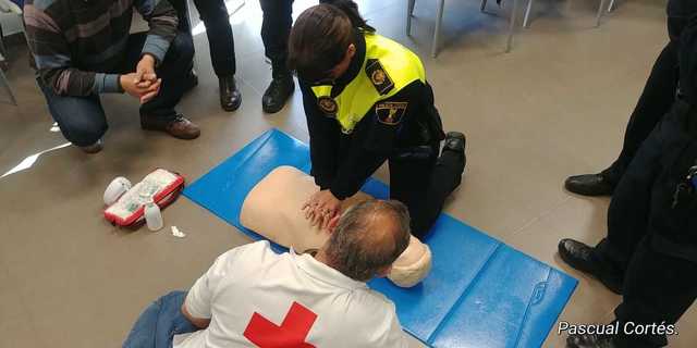 Curs de desfribilladors de la Policia Local