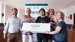 Entrega del premio de La Pea Recicla a La Merla