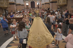 Paso solidario por el manto de la Virgen_2