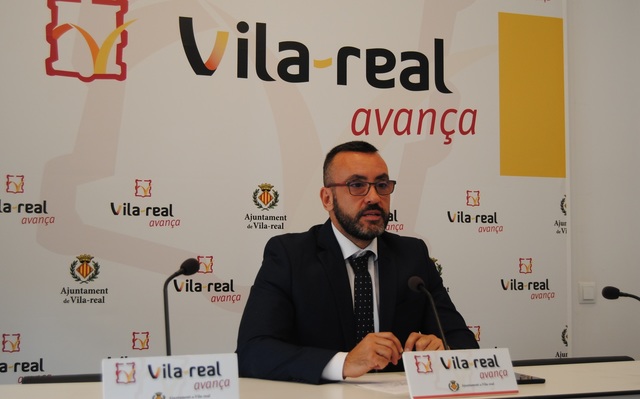 El alcalde de Vila-real ha anunciado un ajuste presupuestario para abonar pagos pendientes a funcionarios