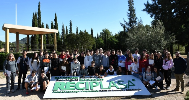 Visita d'alumnes de Flors a Reciplasa